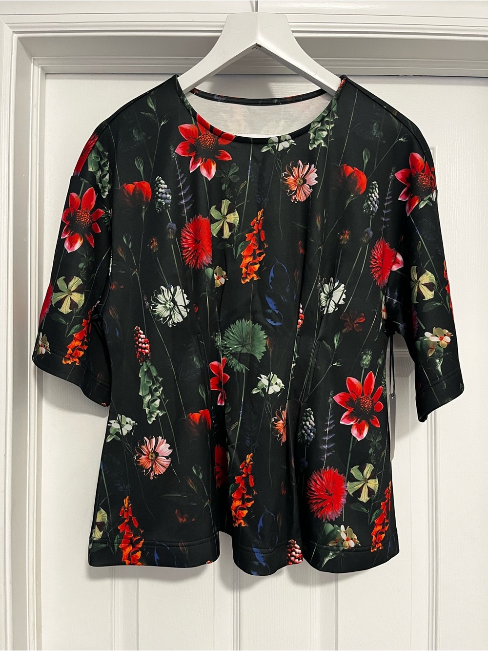 Black Short-Sleeve Floral Tee with Red Blooms